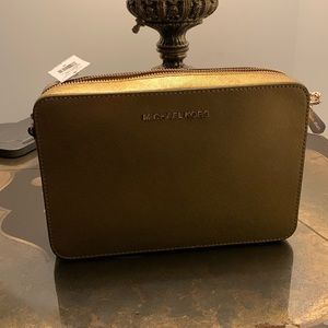 Michael Kors Jetset leather crossbody bag RARE OLD GOLD BNWT
